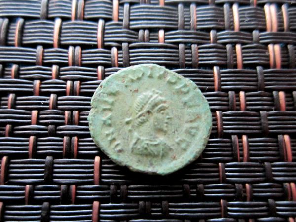 Arcadius 383-408 AD Wreath " Votive "