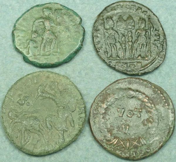 Lote de 4 Moedas do Império Romano em padrão TOP