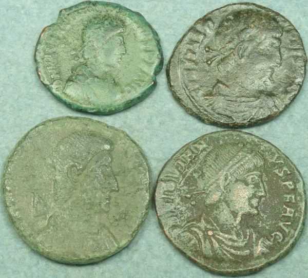 Lote de 4 Moedas do Império Romano em padrão TOP